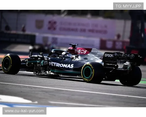 F1车队在赛季中期调整赛策略见成效